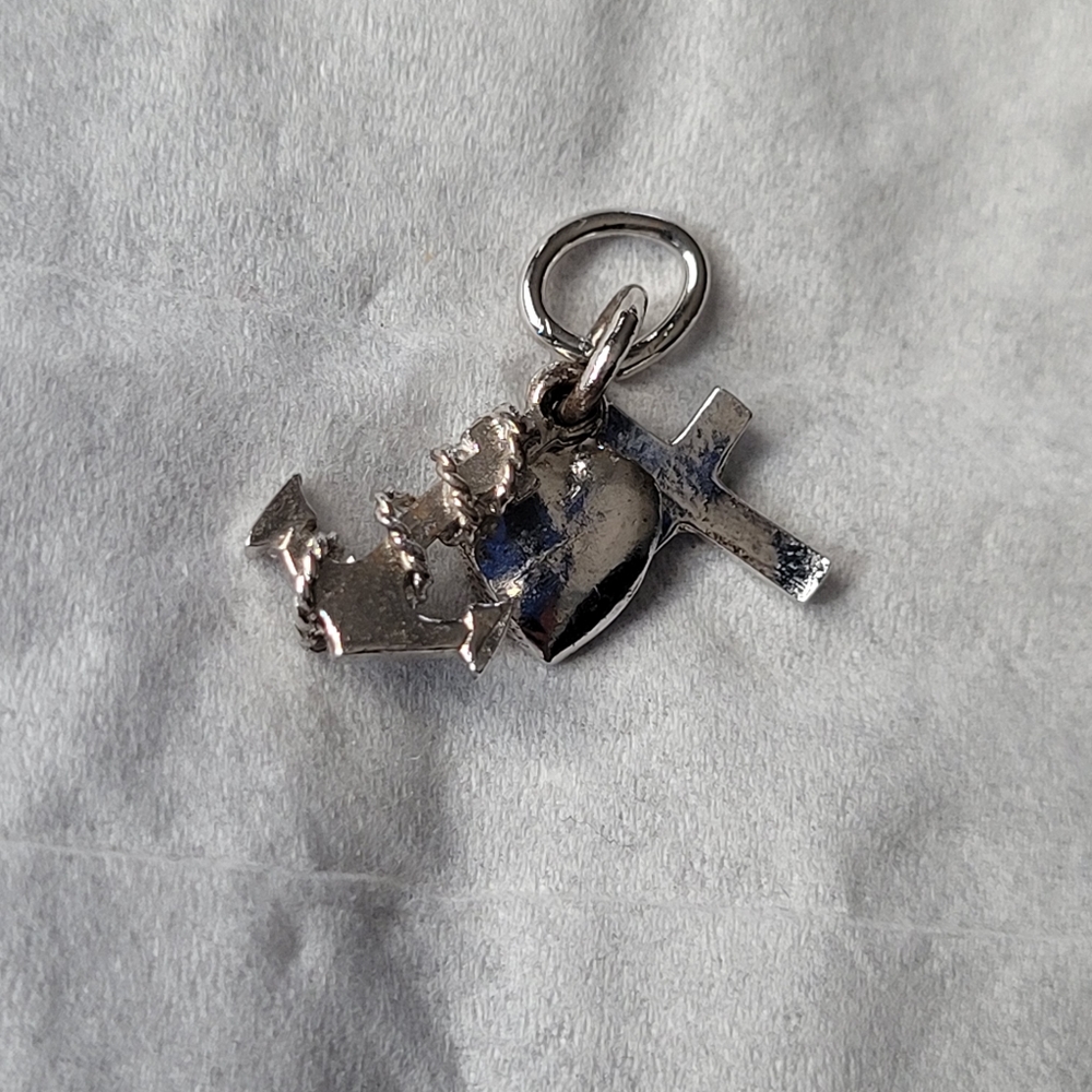 ⭐Vintage Heart, Anchor & Cross Charm⭐
